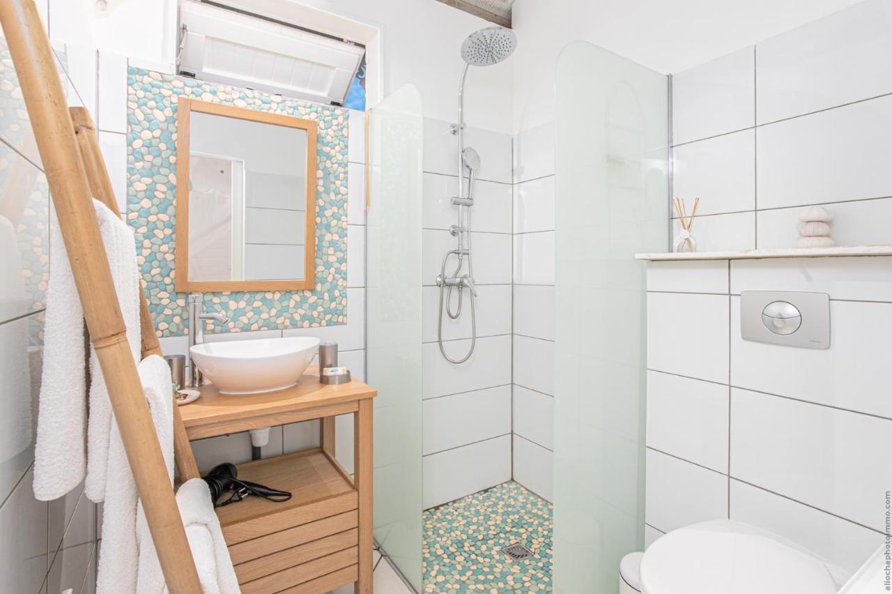 Bungalow Vanille Pacane - Vue Mer Avec Spa Prive Les Trois-Ilets Kültér fotó