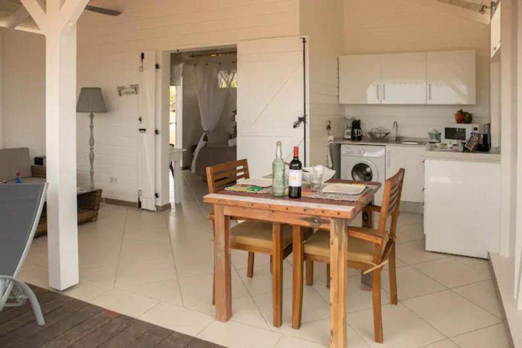 Bungalow Vanille Pacane - Vue Mer Avec Spa Prive Les Trois-Ilets Kültér fotó